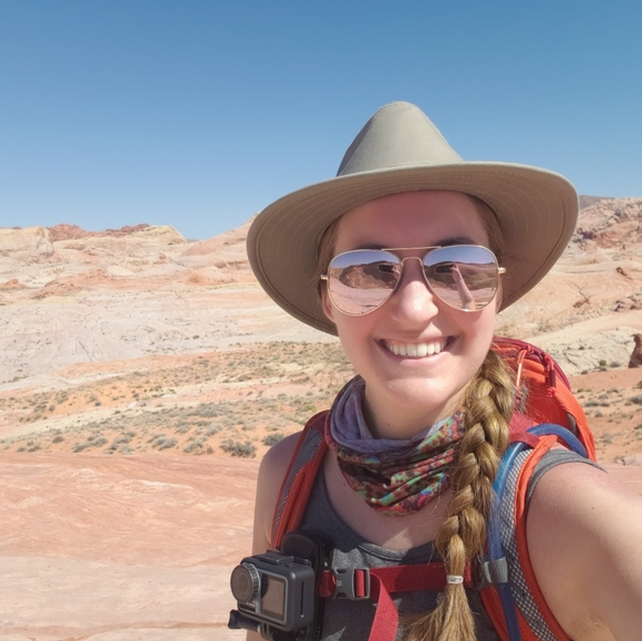 Meet your Posher, Maria - Picture 4 of 5